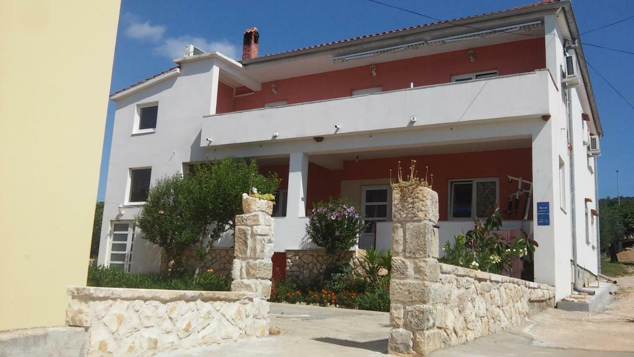 Apartments Vuk Posedarje Zewnętrze zdjęcie